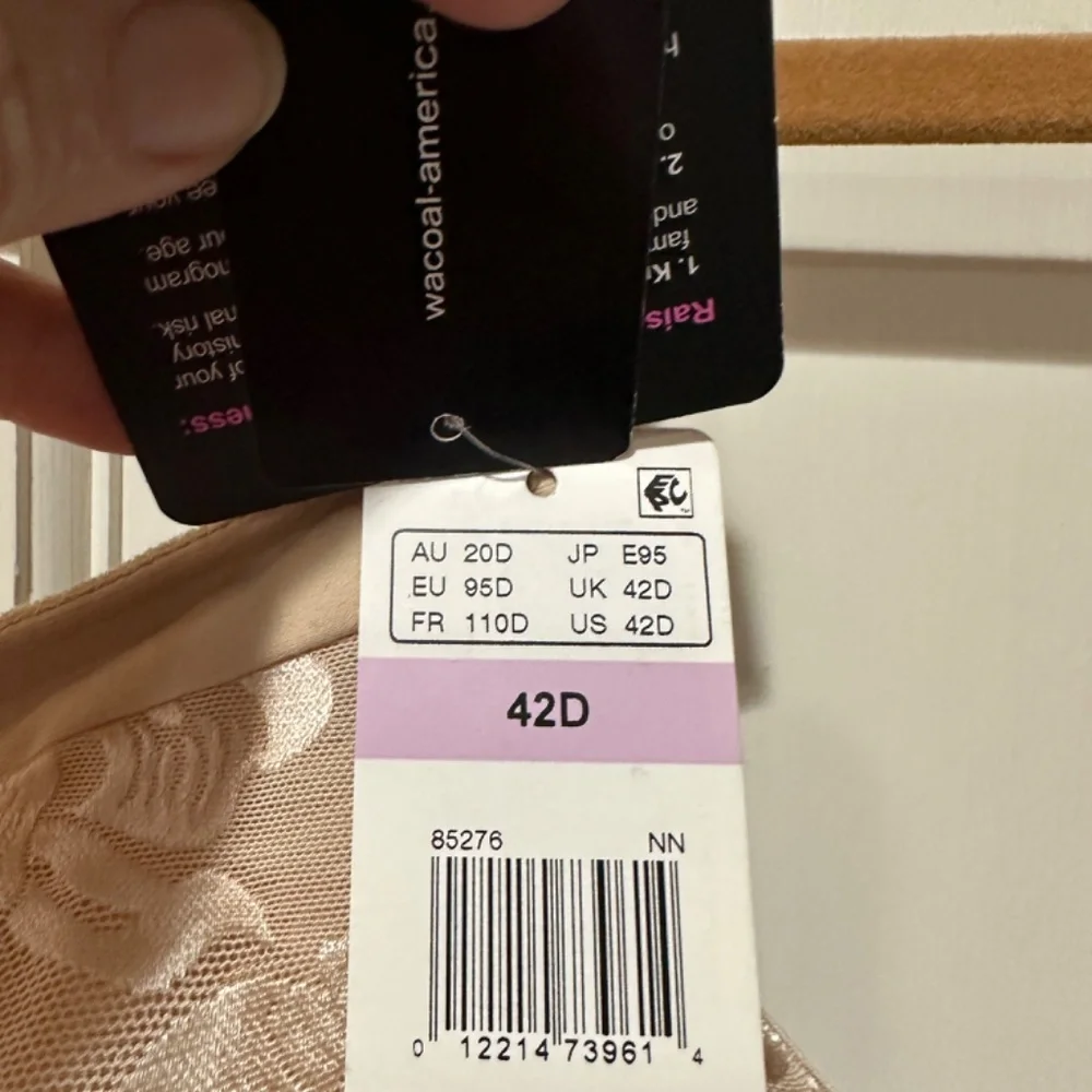 Wacoal 42D Awareness Full Figure Seamless WireFree Bra 85276 Sand Beige New - Picture 4 of 7